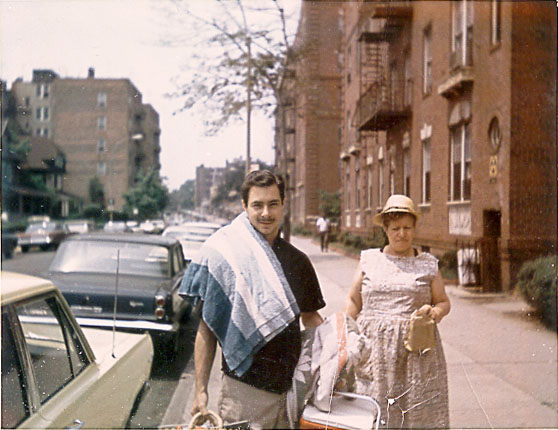 Ira and His Grandma Go to the Beach